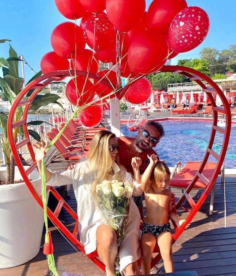 Beach Club Odessa Hotel Night Club Екстериор снимка